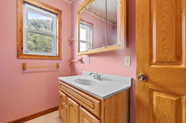 11238 Campton Road, Stanton, KY 40380