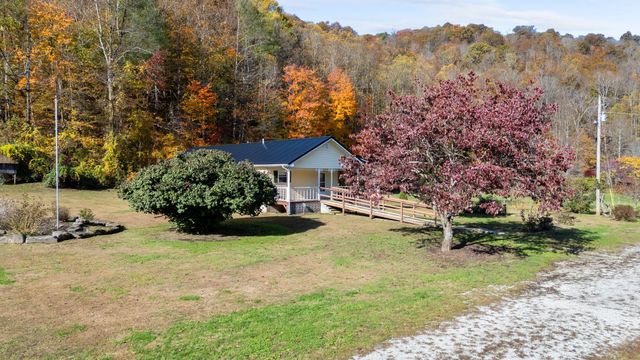 11238 Campton Road, Stanton, KY 40380