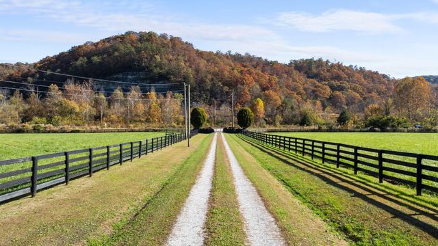 11238 Campton Road, Stanton, KY 40380
