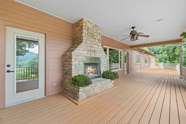 11238 Campton Road, Stanton, KY 40380