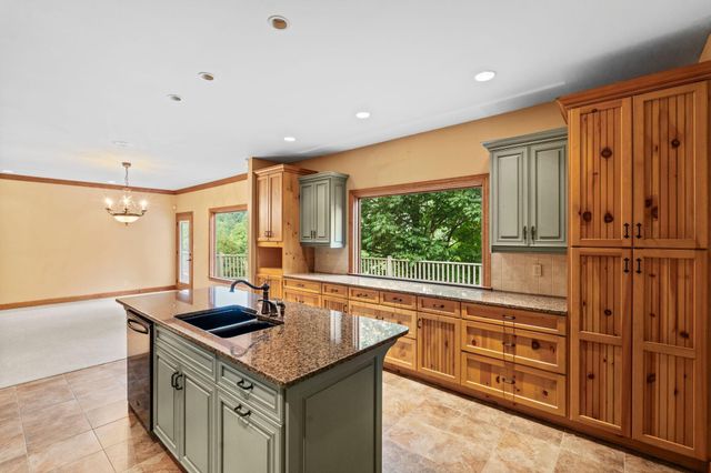 11238 Campton Road, Stanton, KY 40380