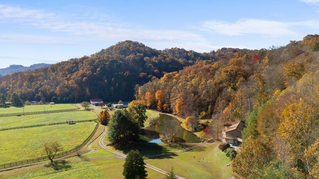 11238 Campton Road, Stanton, KY 40380