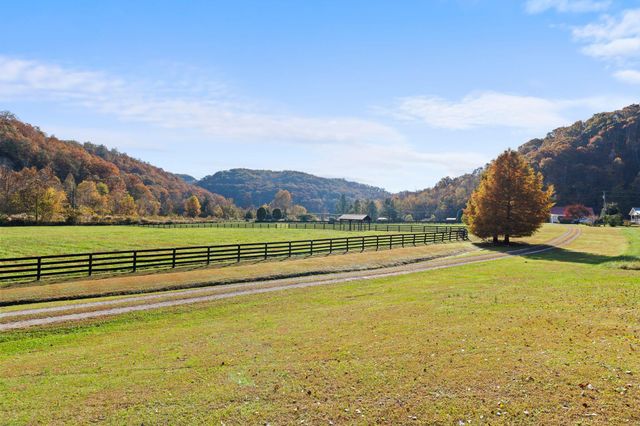 11238 Campton Road, Stanton, KY 40380