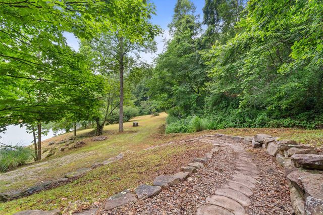 11238 Campton Road, Stanton, KY 40380