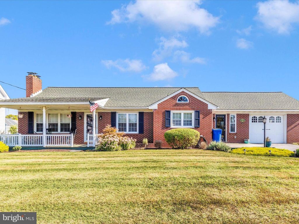 154 W BALTIMORE ST, Taneytown, MD 21787