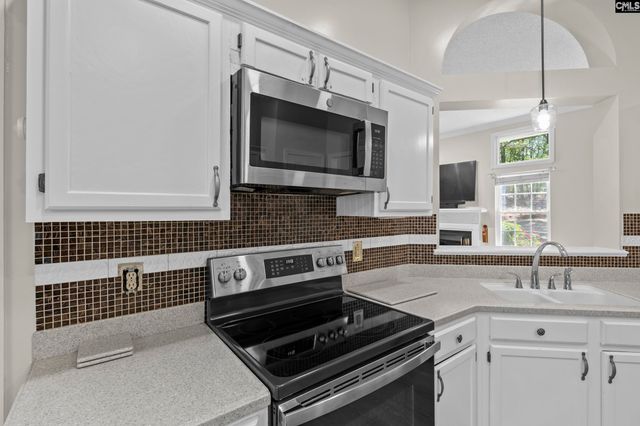 106 Sweetwater Drive, Hopkins, SC 29061