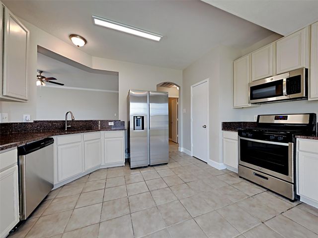 6034 Coventry Falls, Houston, TX 77084