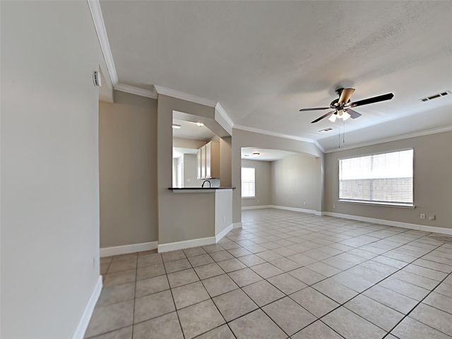 6034 Coventry Falls, Houston, TX 77084