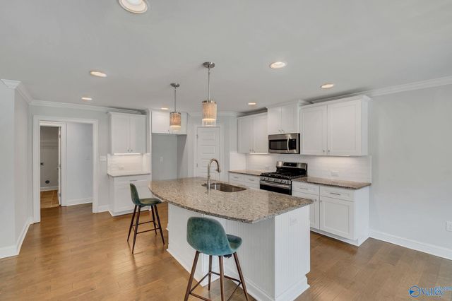 23709 Glover Road, Athens, AL 35613