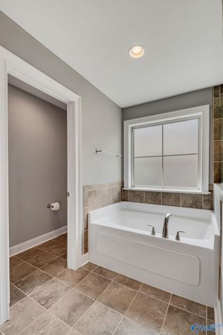 23709 Glover Road, Athens, AL 35613