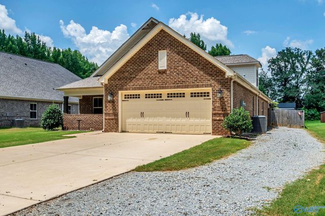 23709 Glover Road, Athens, AL 35613