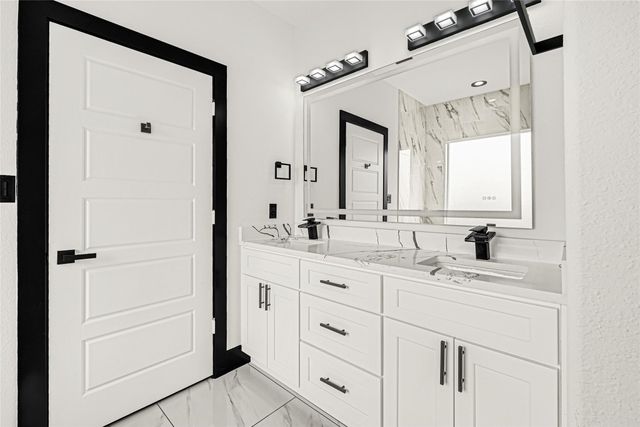 13106 Donegal Way A, Houston, TX 77047