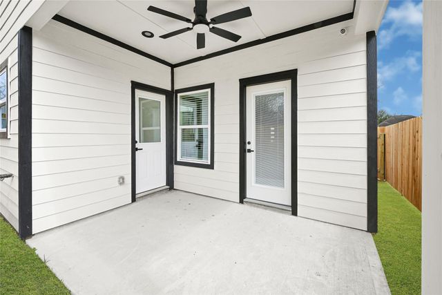 13106 Donegal Way A, Houston, TX 77047