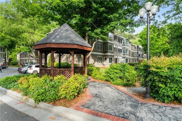 34 Brittany Way NE 34, Atlanta, GA 30324