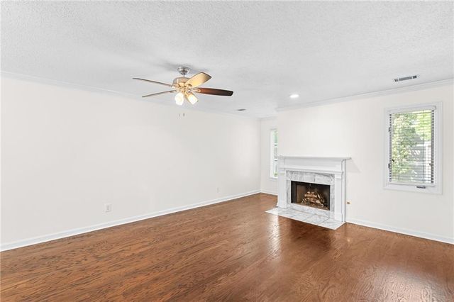 34 Brittany Way NE 34, Atlanta, GA 30324