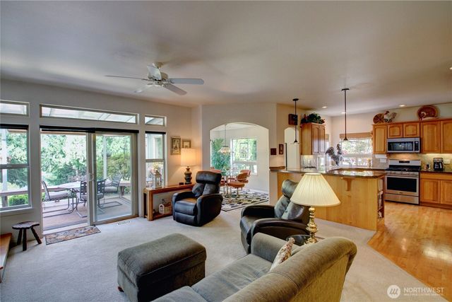 11 Whispering Cedars Court, Bellingham, WA 98229