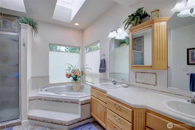11 Whispering Cedars Court, Bellingham, WA 98229