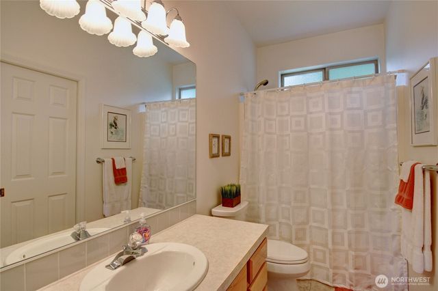 11 Whispering Cedars Court, Bellingham, WA 98229