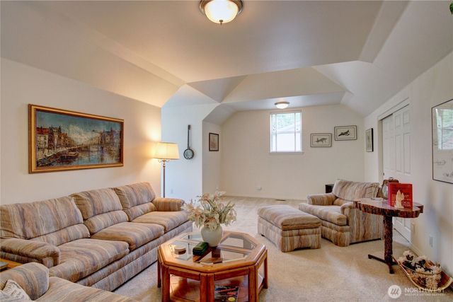 11 Whispering Cedars Court, Bellingham, WA 98229