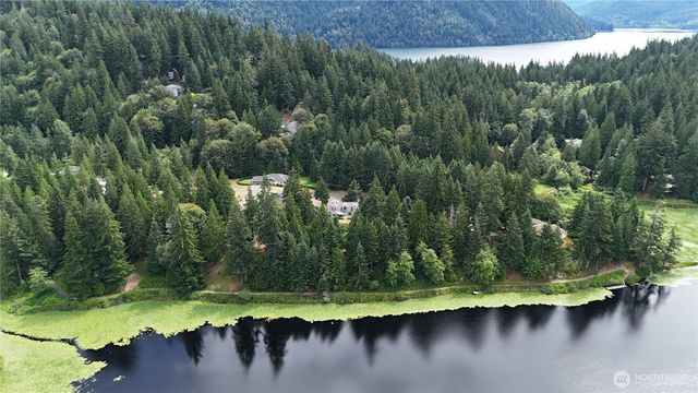 11 Whispering Cedars Court, Bellingham, WA 98229