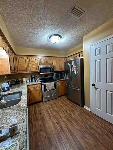 5469 Henning Drive W, Mobile, AL 36619