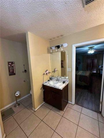 5469 Henning Drive W, Mobile, AL 36619
