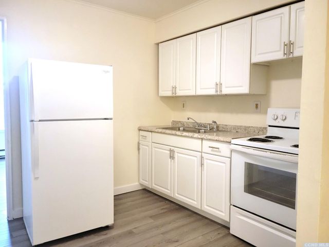 602 Warren Street 8, Hudson, NY 12534
