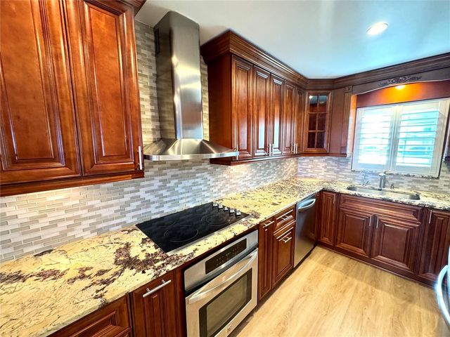 4974 COQUINA KEY DRIVE SE, St Petersburg, FL 33705