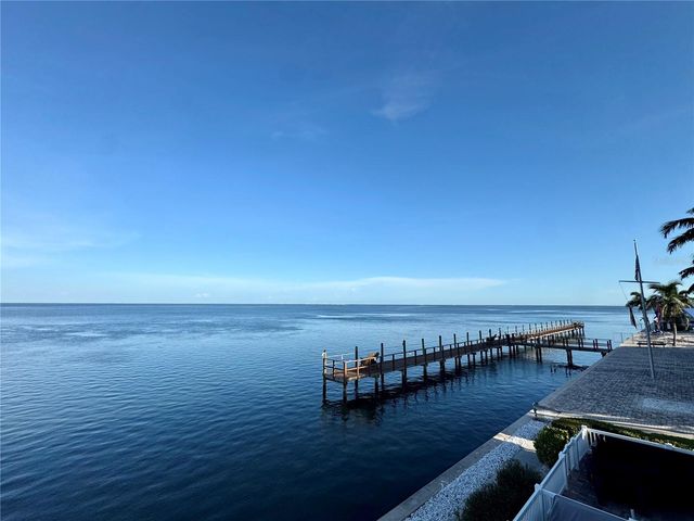 4974 COQUINA KEY DRIVE SE, St Petersburg, FL 33705