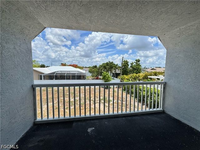 429 SW 44th ST, Cape Coral, FL 33914
