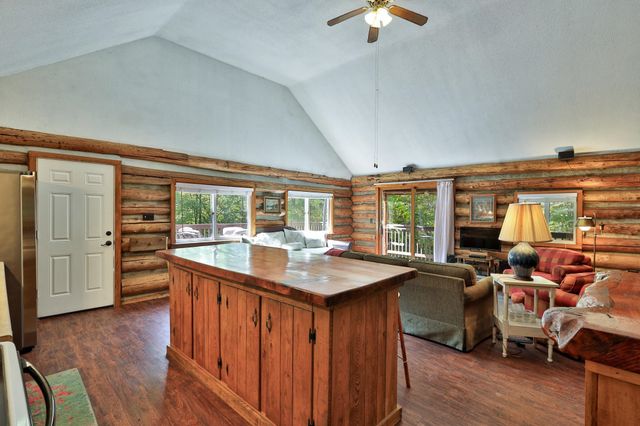 1782 Blackmer Boulevard, Stockbridge, VT 05772