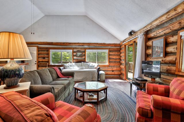 1782 Blackmer Boulevard, Stockbridge, VT 05772