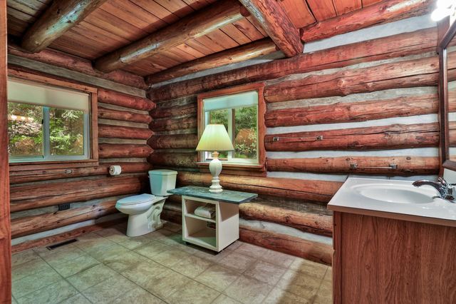 1782 Blackmer Boulevard, Stockbridge, VT 05772