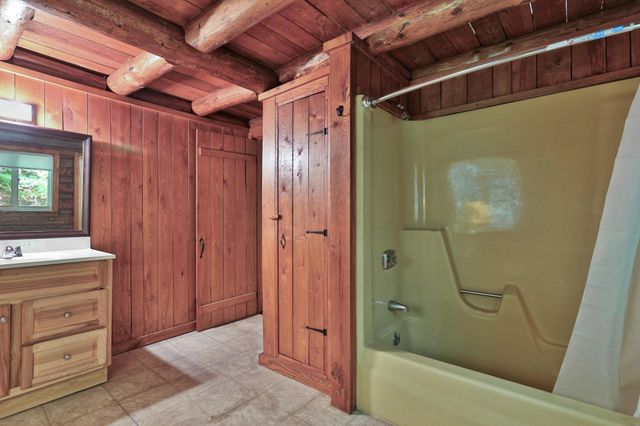 1782 Blackmer Boulevard, Stockbridge, VT 05772