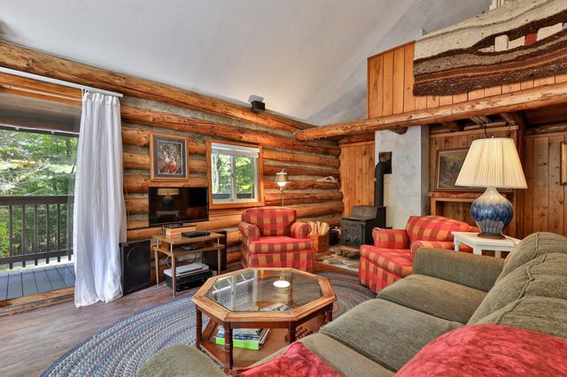 1782 Blackmer Boulevard, Stockbridge, VT 05772