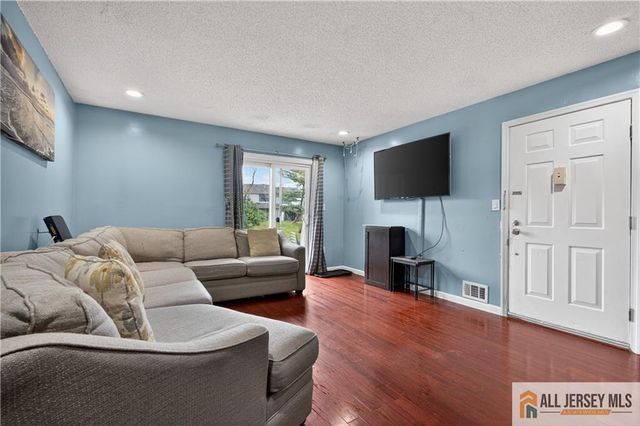 343 Lancaster Court 2343, Piscataway, NJ 08854