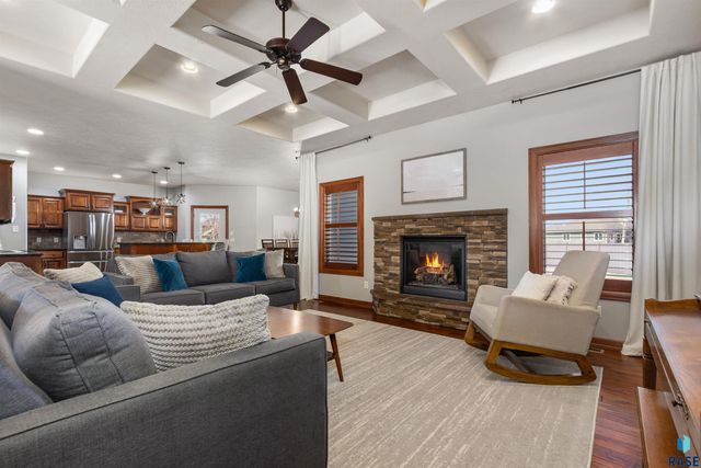 2029 S Abbeystone Ct Court, Sioux Falls, SD 57110