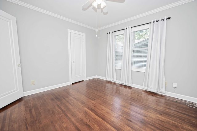 1033 E Stanford Street, Springfield, MO 65807