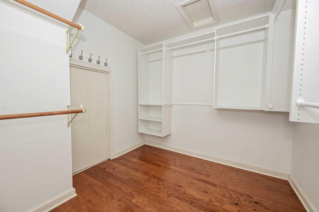 1033 E Stanford Street, Springfield, MO 65807