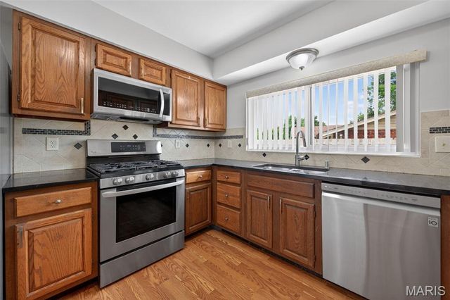 1245 Ticonderoga Drive, Chesterfield, MO 63017