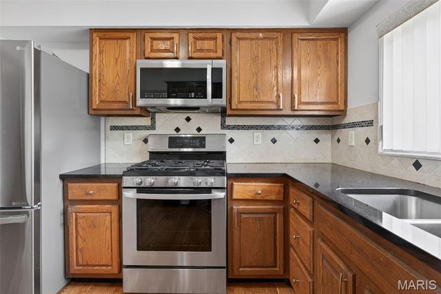 1245 Ticonderoga Drive, Chesterfield, MO 63017