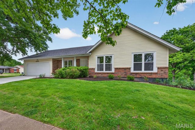 1245 Ticonderoga Drive, Chesterfield, MO 63017