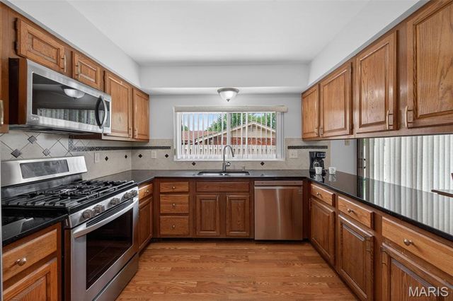 1245 Ticonderoga Drive, Chesterfield, MO 63017