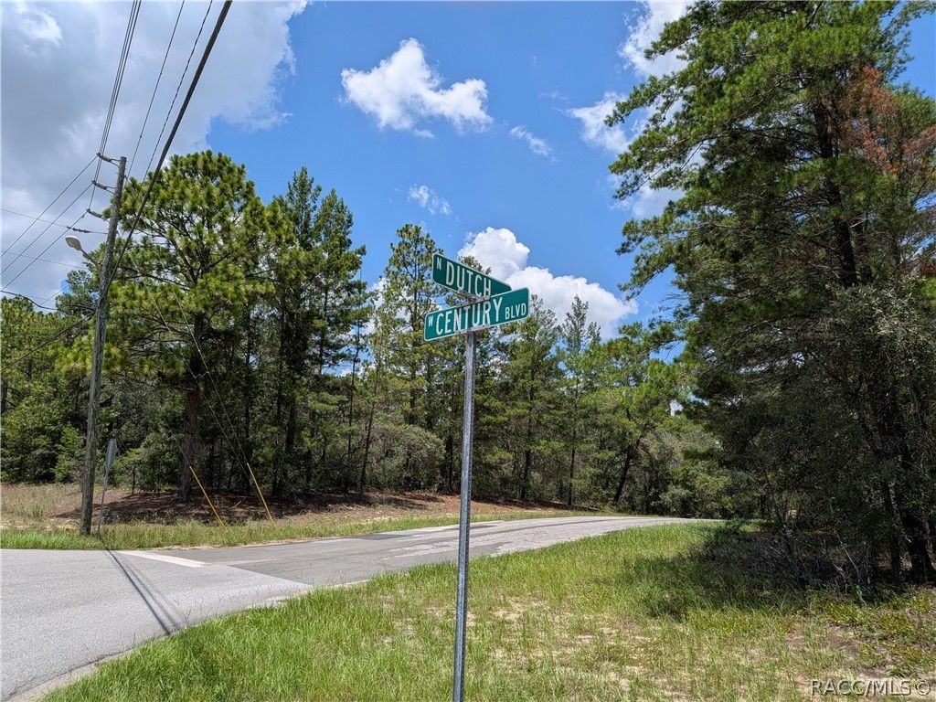 3777 W Century Boulevard, Dunnellon, FL 34433
