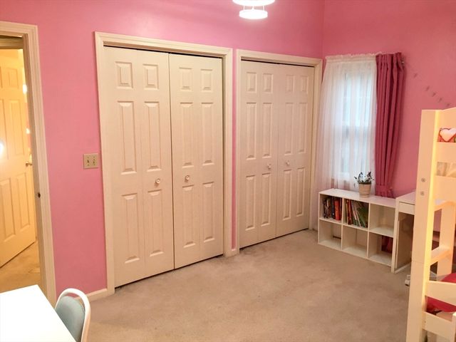 19 Hillando Dr, Shrewsbury, MA 01545