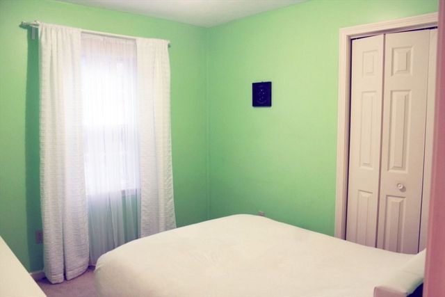 19 Hillando Dr, Shrewsbury, MA 01545