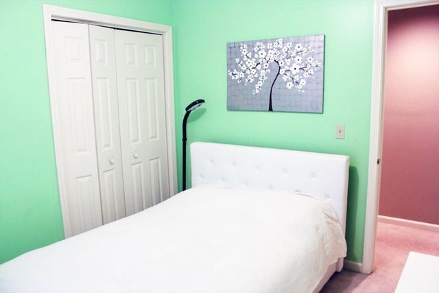 19 Hillando Dr, Shrewsbury, MA 01545