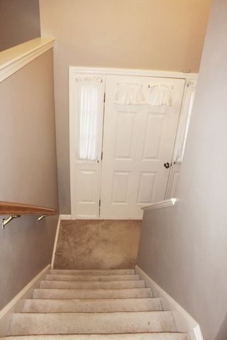 19 Hillando Dr, Shrewsbury, MA 01545