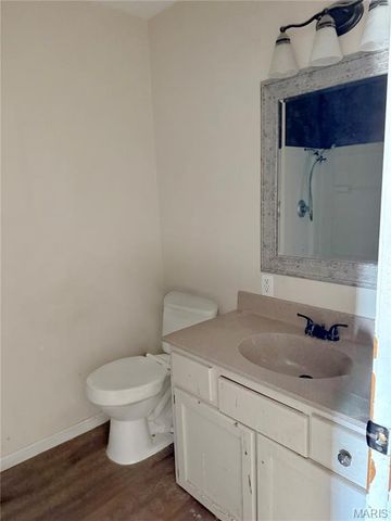 22793 Pleasant Drive, Lebanon, MO 65536