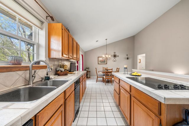 117 Forest View Circle, Hot Springs, AR 71913